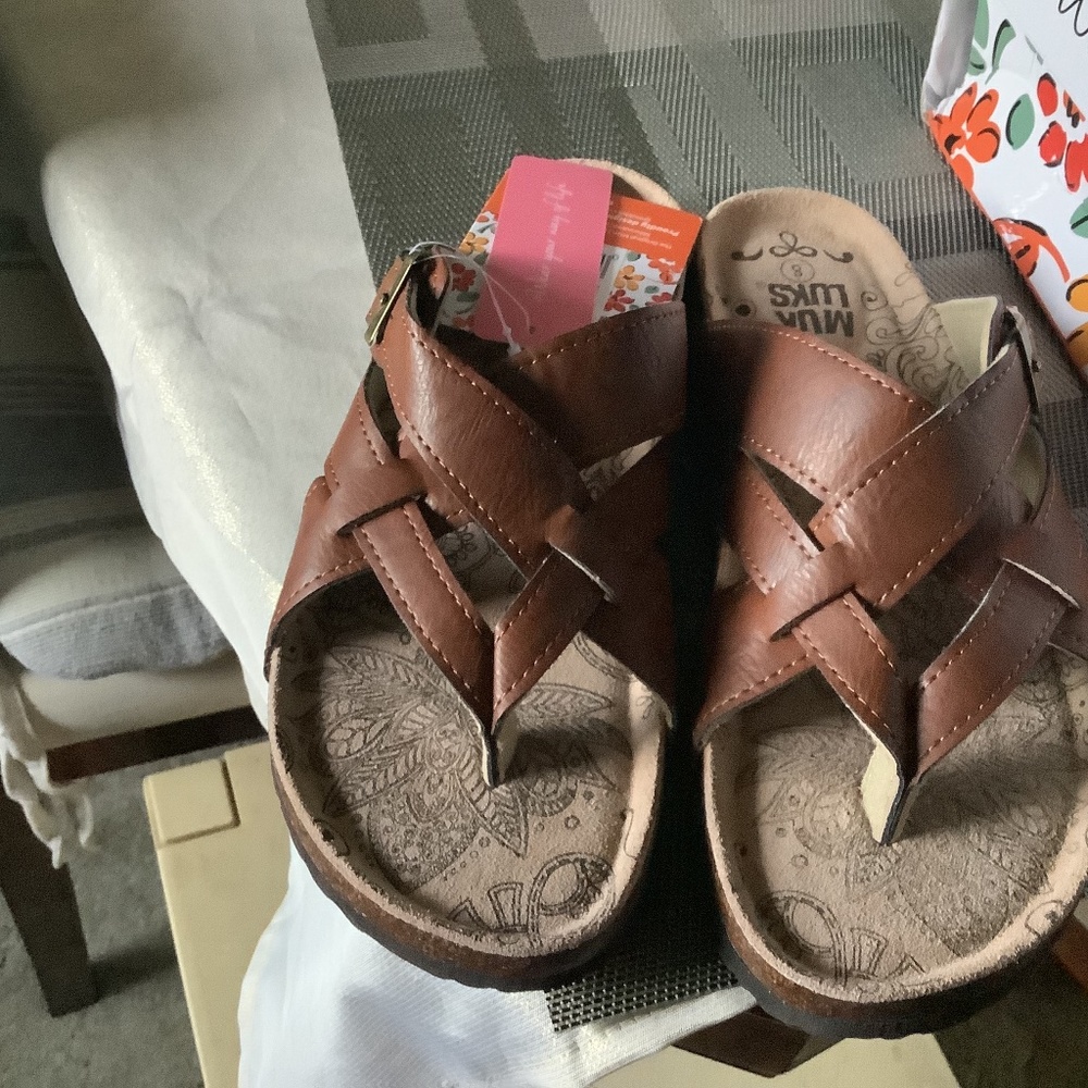 Brand new leather original Muk Luks sandals